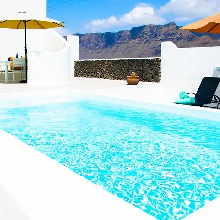 Casa Chinija De Famara Tatil Evi